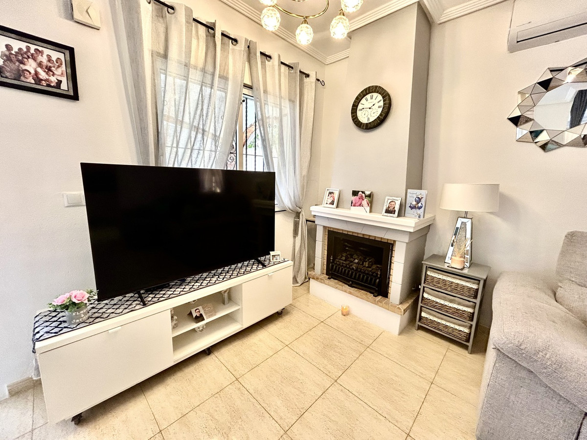 For sale - 3 Bedroom 2 Bathroom House - Detached Villa in Orihuela - Los Altos  - Alicante