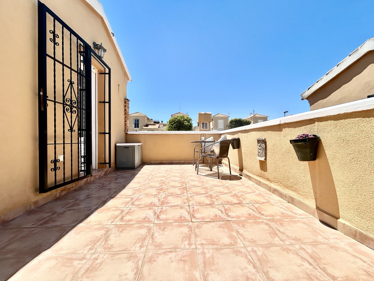 For sale - 3 Bedroom 2 Bathroom House - Detached Villa in Orihuela - Los Altos  - Alicante