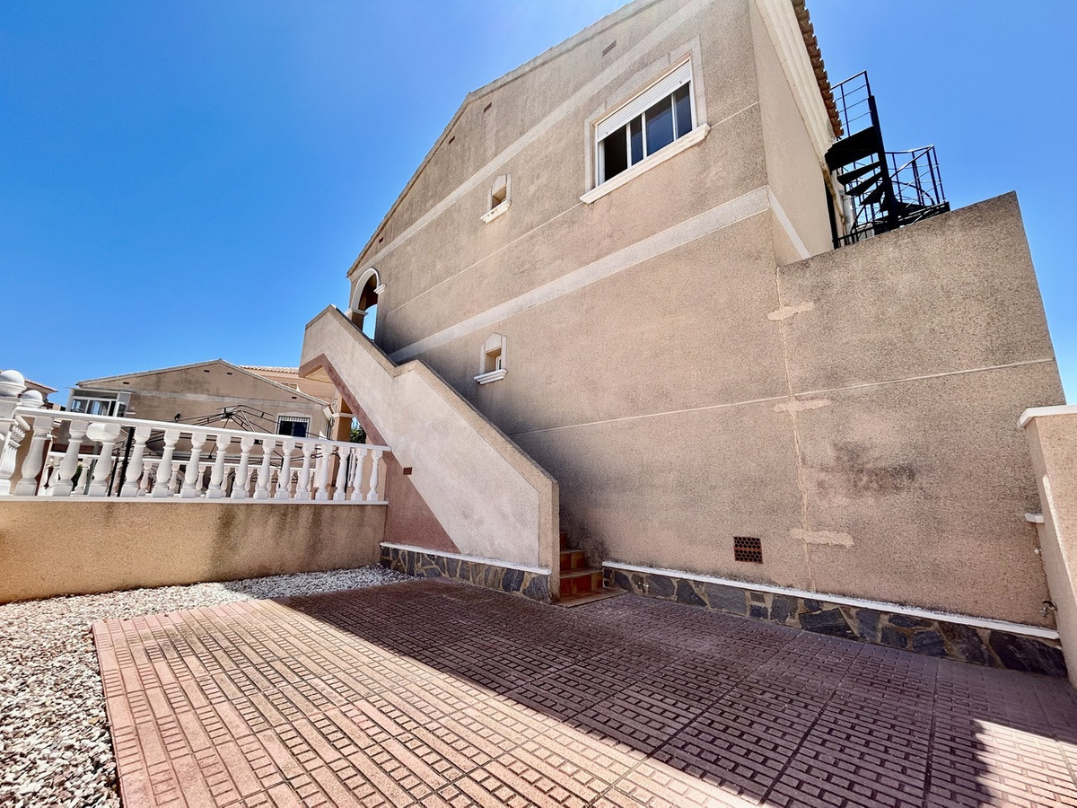 For sale - 2 Bedroom 1 Bathroom Apartment - Penthouse in Orihuela - Orihuela Costa  - Alicante