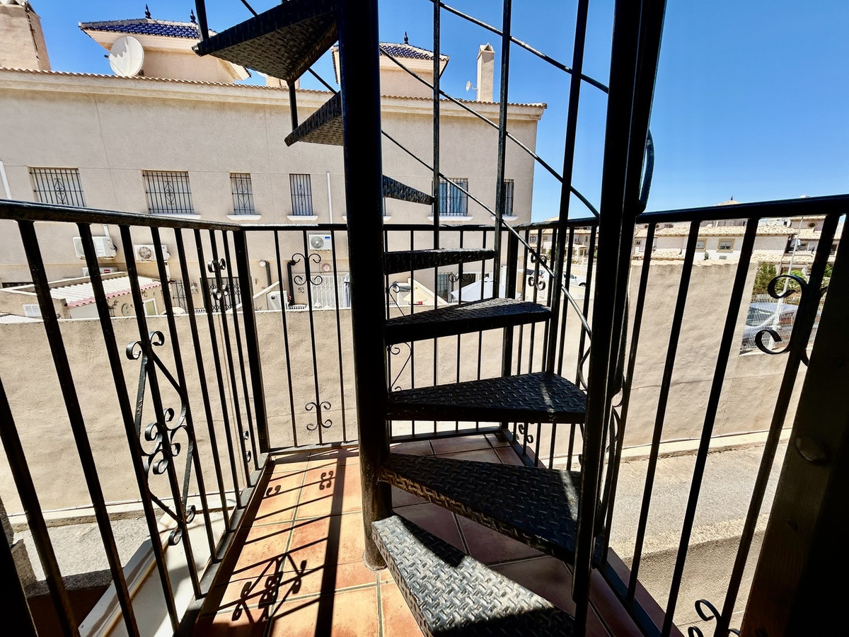 For sale - 2 Bedroom 1 Bathroom Apartment - Penthouse in Orihuela - Orihuela Costa  - Alicante