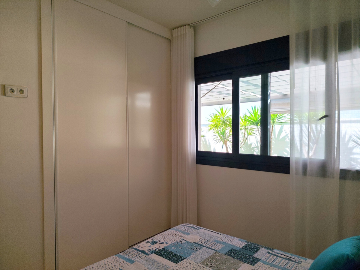 For sale - 3 Bedroom 2 Bathroom House - Detached Villa in San Miguel de Salinas - San Miguel de Salinas Centro  - Alicante