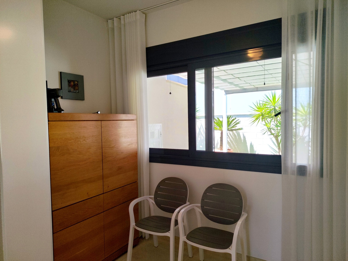 For sale - 3 Bedroom 2 Bathroom House - Detached Villa in San Miguel de Salinas - San Miguel de Salinas Centro  - Alicante
