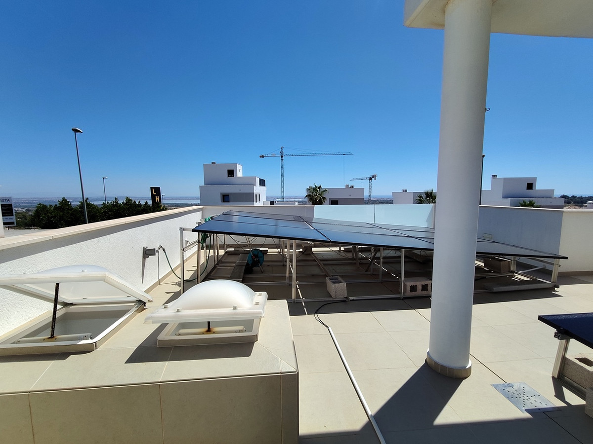 For sale - 3 Bedroom 2 Bathroom House - Detached Villa in San Miguel de Salinas - San Miguel de Salinas Centro  - Alicante