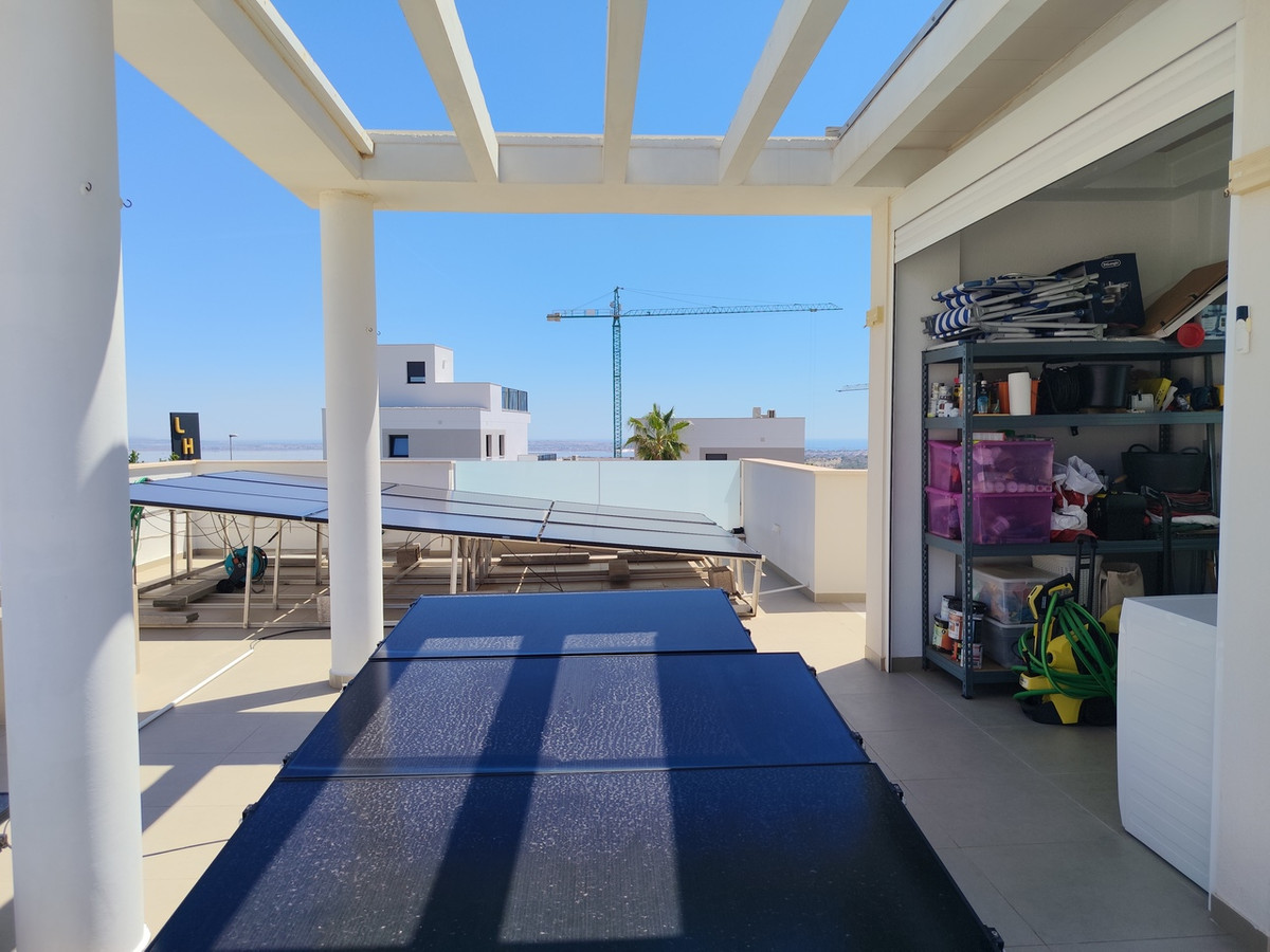 For sale - 3 Bedroom 2 Bathroom House - Detached Villa in San Miguel de Salinas - San Miguel de Salinas Centro  - Alicante