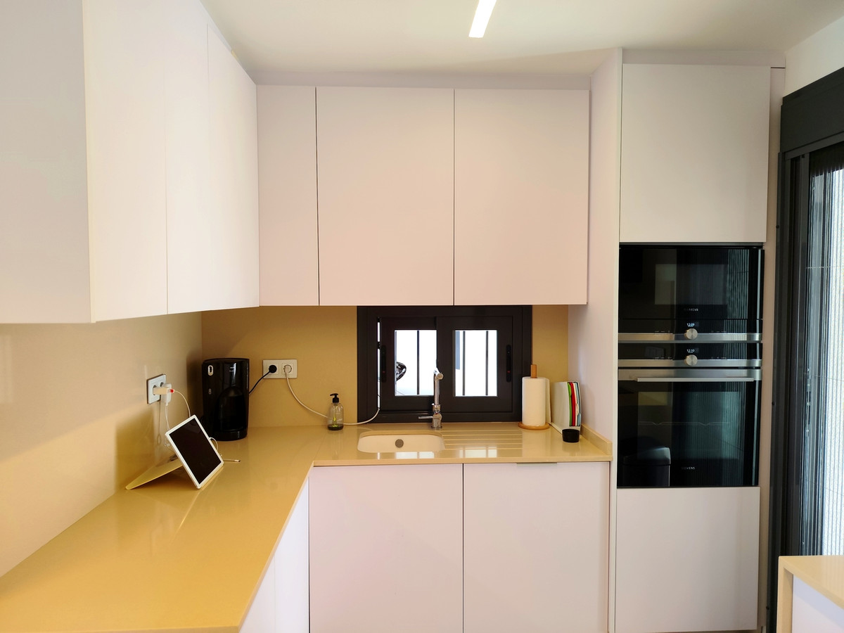 For sale - 3 Bedroom 2 Bathroom House - Detached Villa in San Miguel de Salinas - San Miguel de Salinas Centro  - Alicante