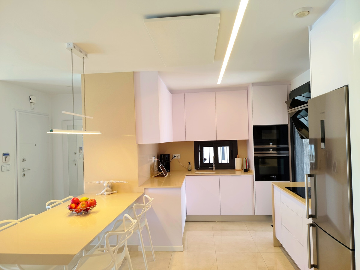 For sale - 3 Bedroom 2 Bathroom House - Detached Villa in San Miguel de Salinas - San Miguel de Salinas Centro  - Alicante