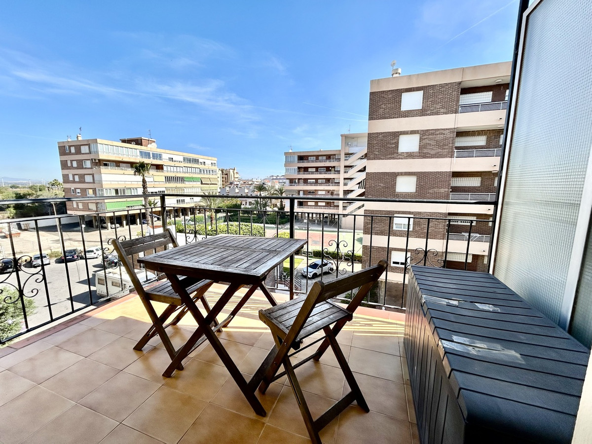 For sale - 1 Bedroom 1 Bathroom  Apartment in Torrevieja - Torrevieja Centro  - Alicante