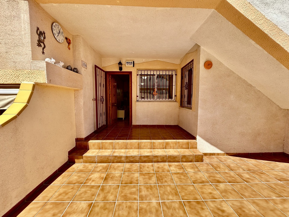 For sale - 2 Bedroom 2 Bathroom Apartment - Ground Floor Apartment in Orihuela - Orihuela Costa  - Alicante