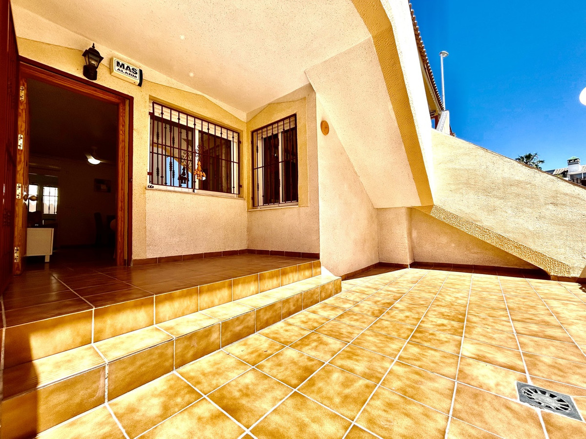 For sale - 2 Bedroom 2 Bathroom Apartment - Ground Floor Apartment in Orihuela - Orihuela Costa  - Alicante