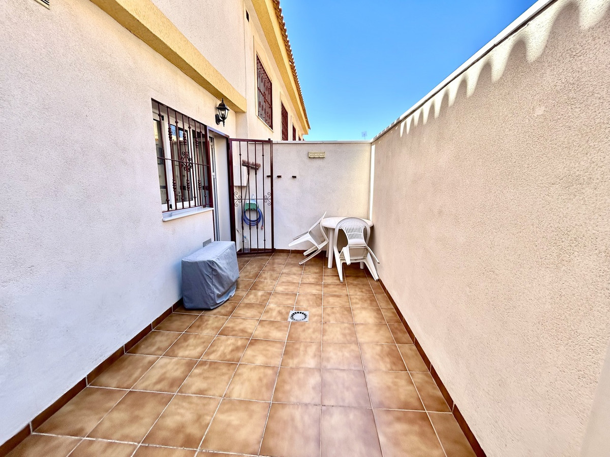 For sale - 2 Bedroom 2 Bathroom Apartment - Ground Floor Apartment in Orihuela - Orihuela Costa  - Alicante