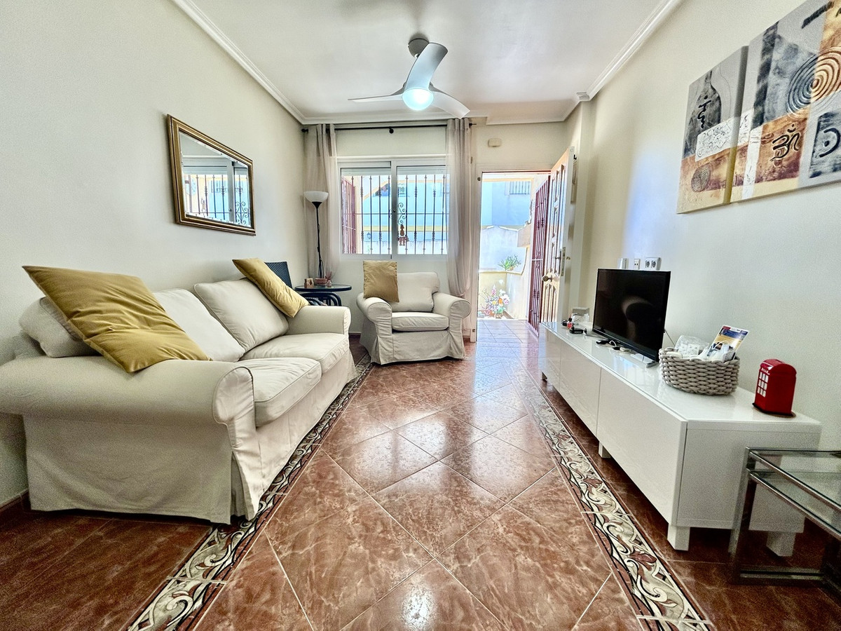For sale - 2 Bedroom 2 Bathroom Apartment - Ground Floor Apartment in Orihuela - Orihuela Costa  - Alicante