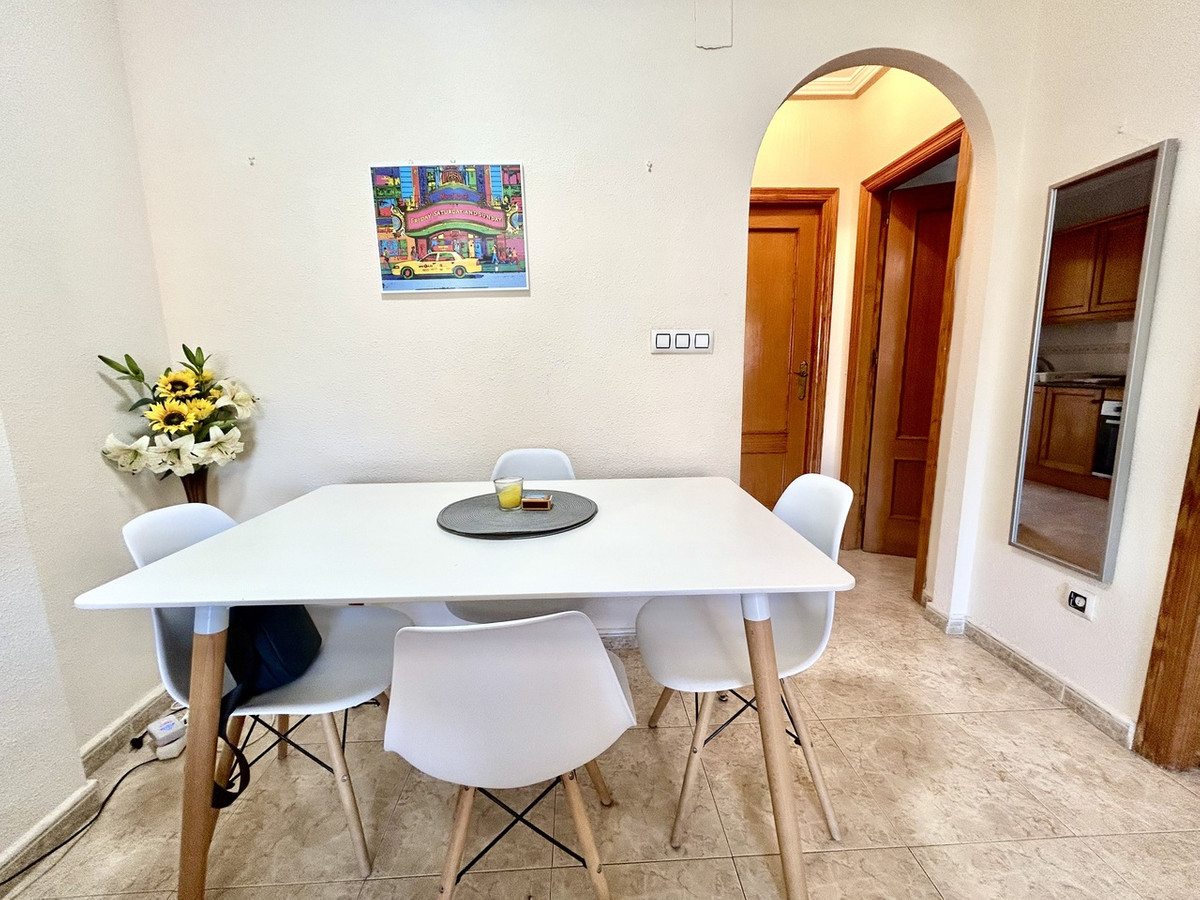 For sale - 2 Bedroom 1 Bathroom Penthouse in La Zenia - La Zenia  - Alicante
