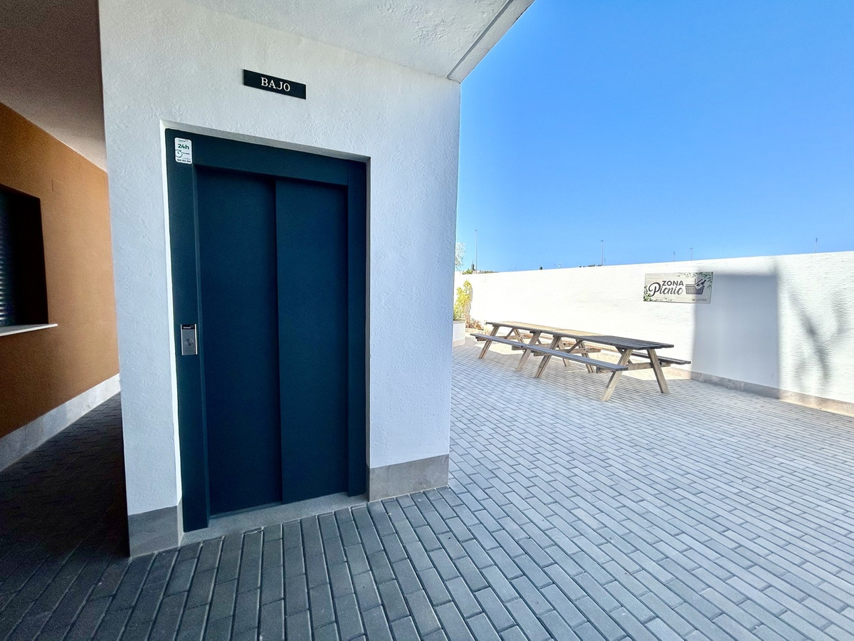 For sale - 2 Bedroom 2 Bathroom Apartment - Middle Floor Apartment in Pilar de la Horadada - Pilar de la Horadada Centro  - Alicante