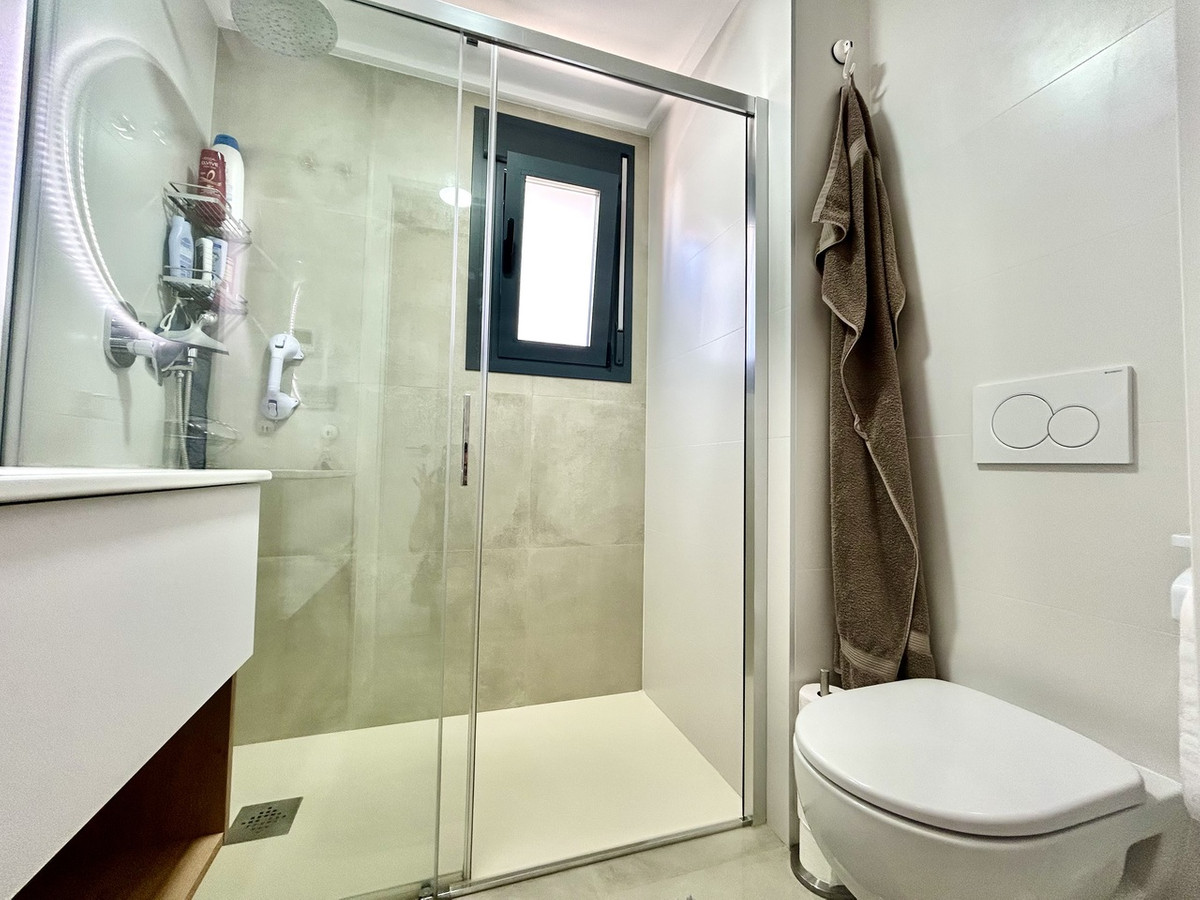 For sale - 2 Bedroom 2 Bathroom Apartment - Middle Floor Apartment in Pilar de la Horadada - Pilar de la Horadada Centro  - Alicante