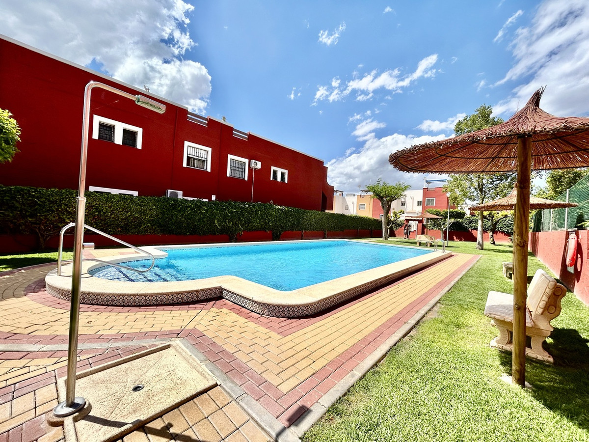 For sale - 2 Bedroom 2 Bathroom Apartment - Top Floor Apartment in Orihuela - Los Balcones  - Alicante