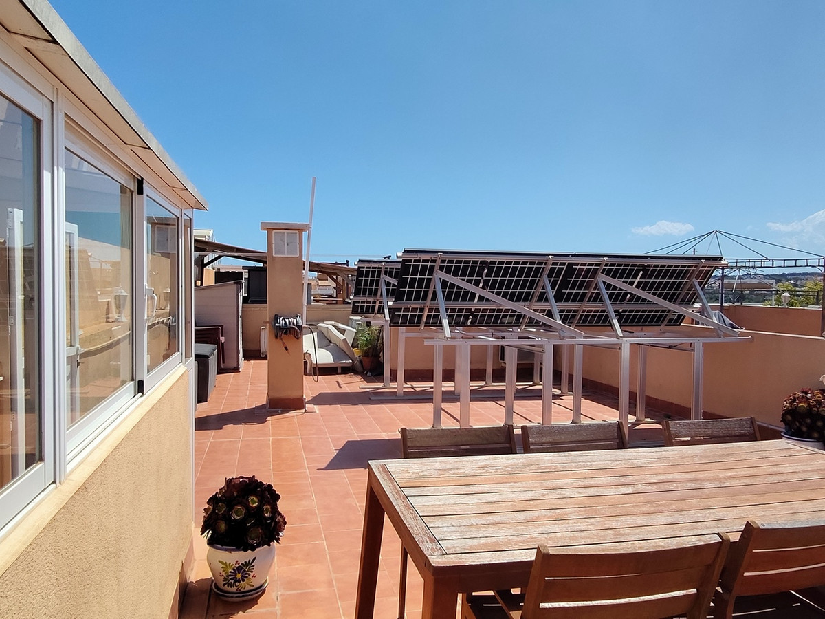 For sale - 2 Bedroom 2 Bathroom Apartment - Top Floor Apartment in Orihuela - Los Balcones  - Alicante