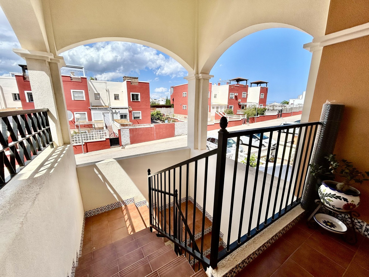 For sale - 2 Bedroom 2 Bathroom Apartment - Top Floor Apartment in Orihuela - Los Balcones  - Alicante