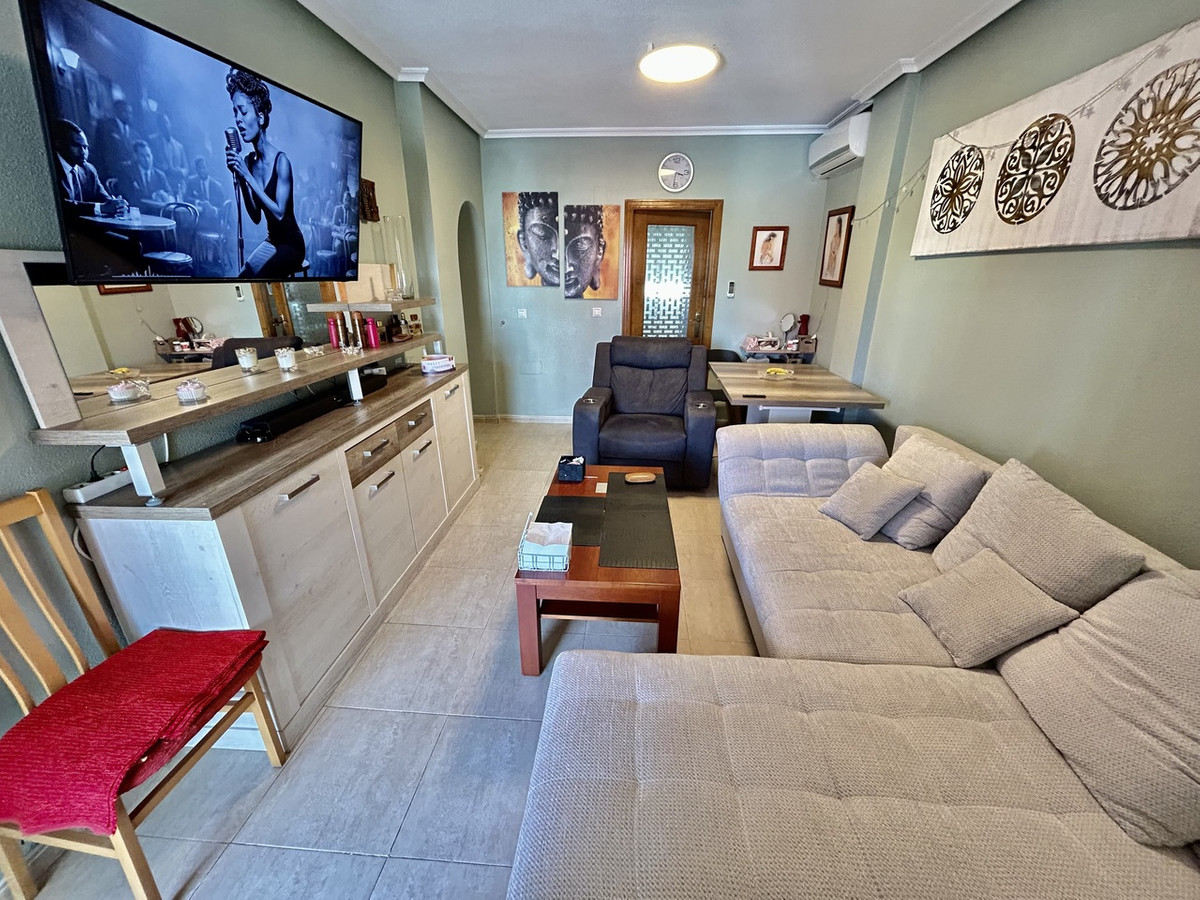 For sale - 2 Bedroom 2 Bathroom Apartment - Top Floor Apartment in Orihuela - Los Balcones  - Alicante