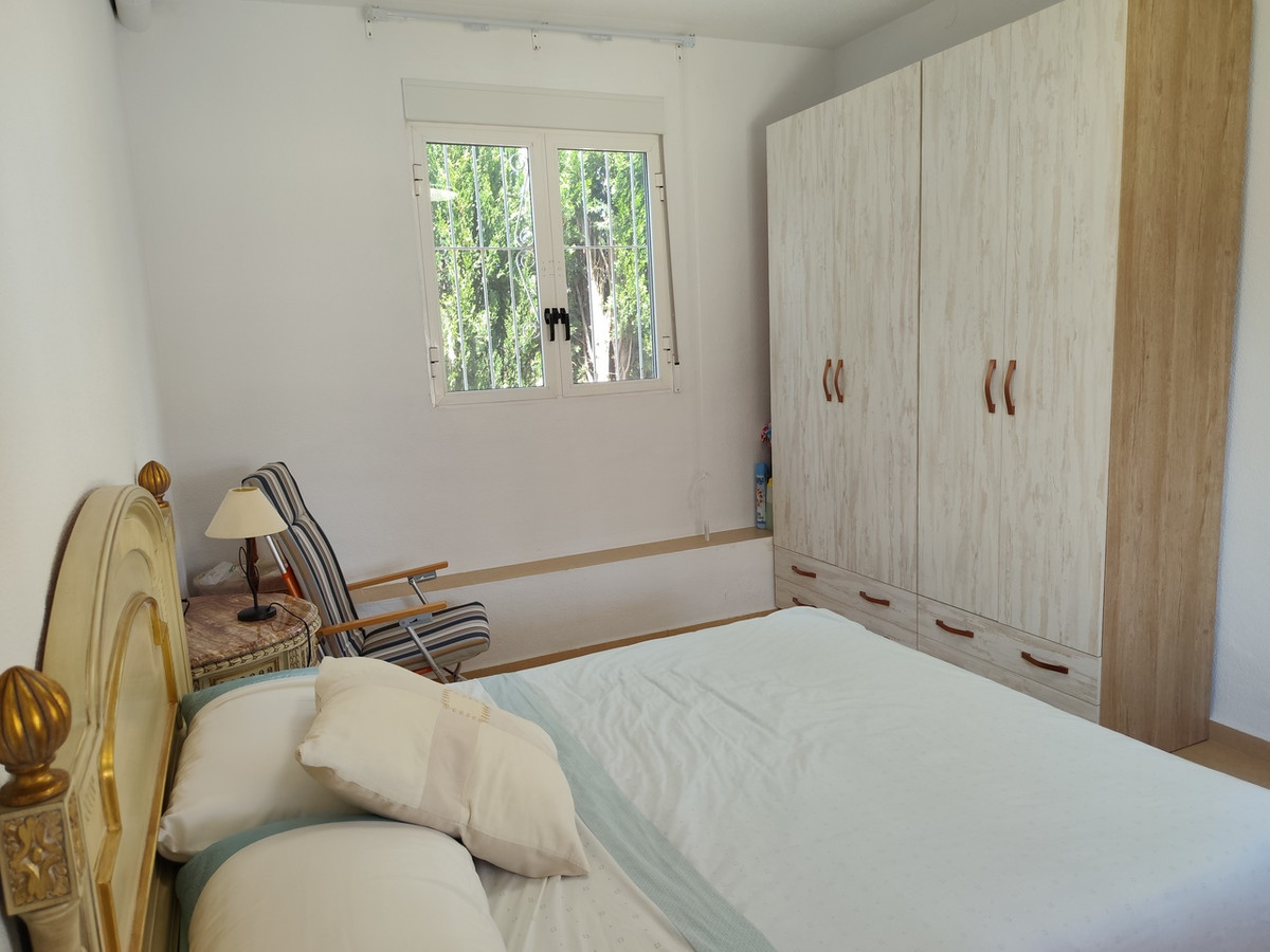 For sale - 6 Bedroom 4 Bathroom House - Detached Villa in Los Montesinos - Los Montesinos Centro  - Alicante