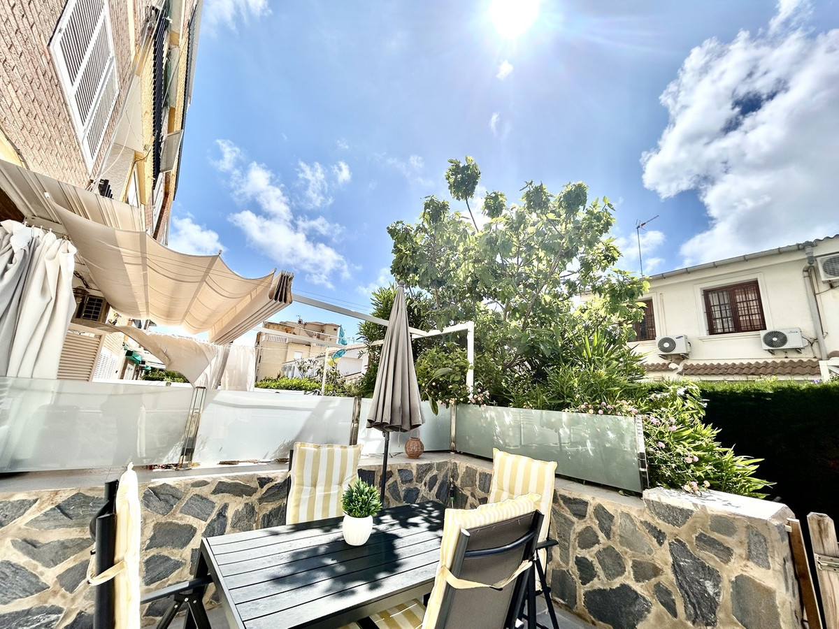 For sale - 2 Bedroom 1 Bathroom Ground Floor Apartment in La Zenia  - La Zenia  - Alicante
