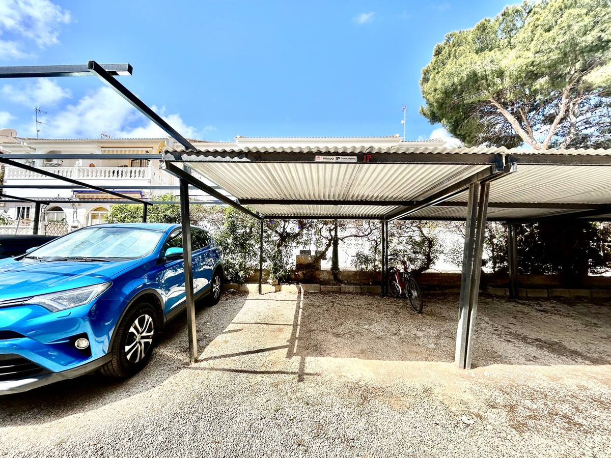 For sale - 2 Bedroom 1 Bathroom Ground Floor Apartment in La Zenia  - La Zenia  - Alicante