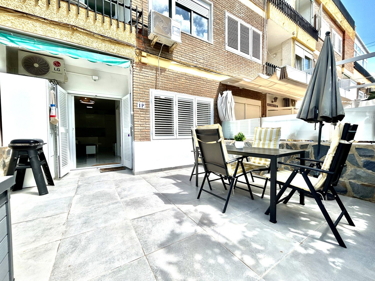 For sale - 2 Bedroom 1 Bathroom Ground Floor Apartment in La Zenia  - La Zenia  - Alicante