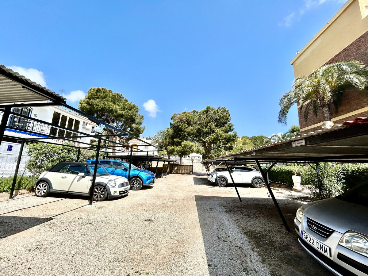 For sale - 2 Bedroom 1 Bathroom Ground Floor Apartment in La Zenia  - La Zenia  - Alicante
