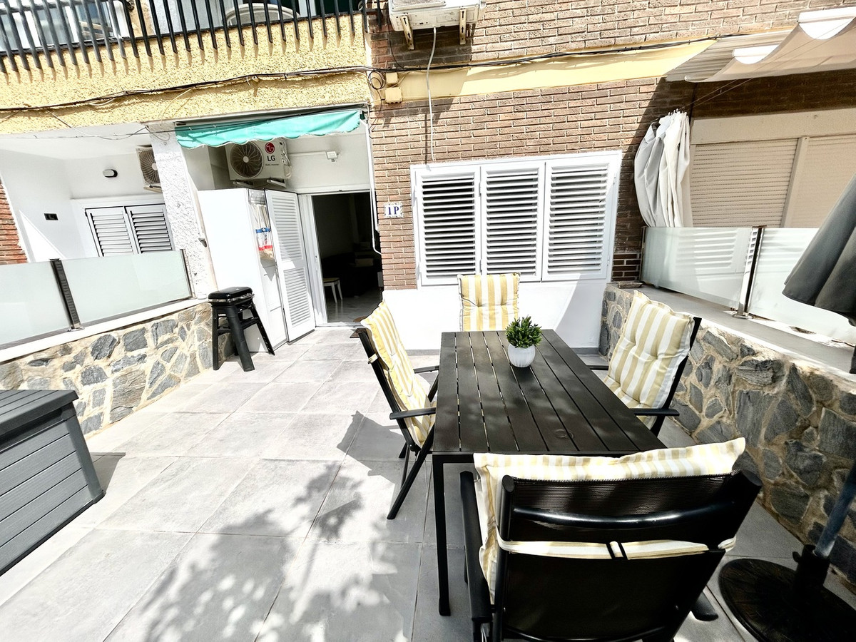 For sale - 2 Bedroom 1 Bathroom Ground Floor Apartment in La Zenia  - La Zenia  - Alicante