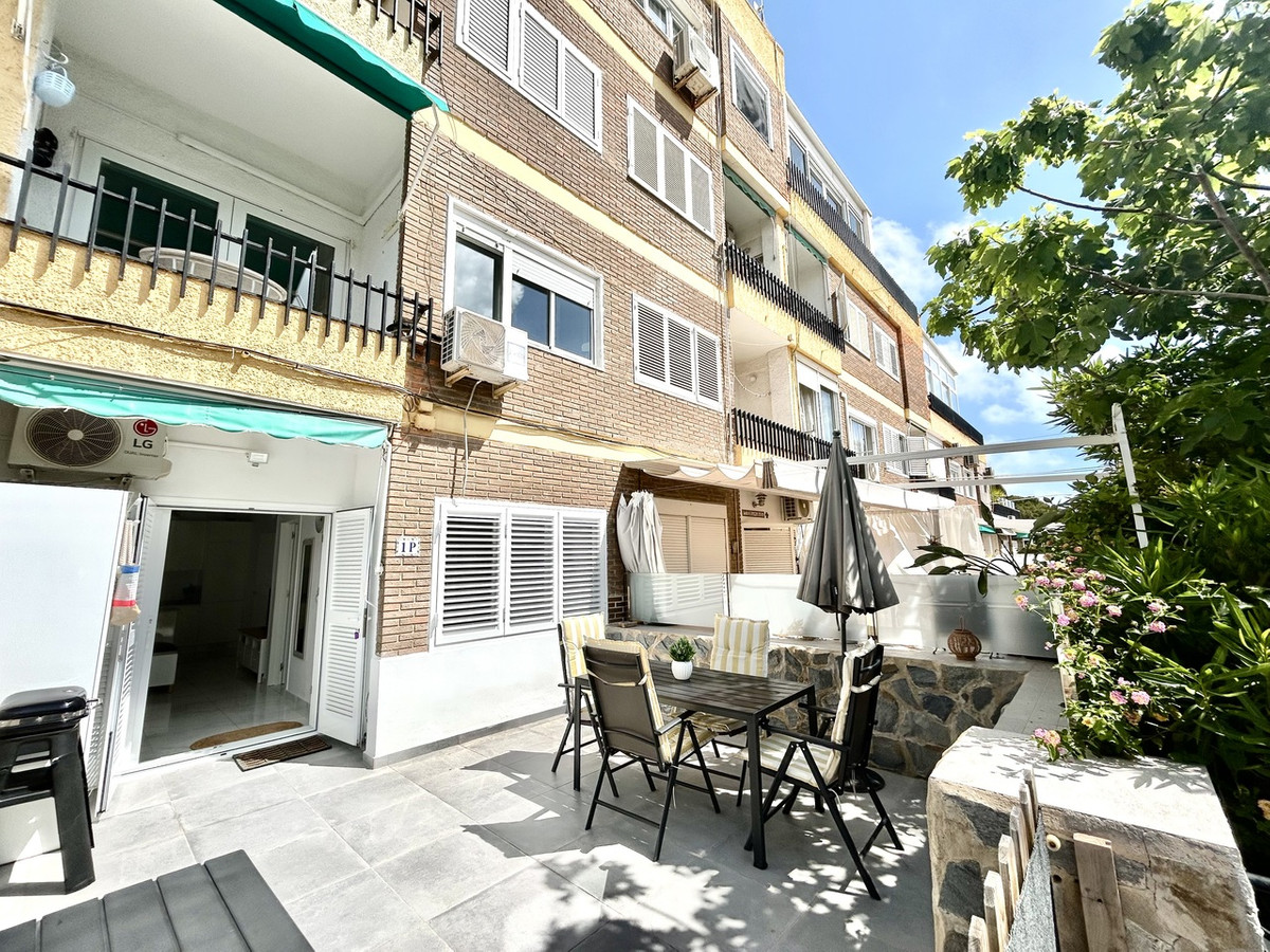 For sale - 2 Bedroom 1 Bathroom Ground Floor Apartment in La Zenia  - La Zenia  - Alicante