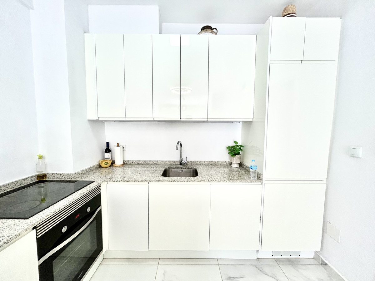 For sale - 2 Bedroom 1 Bathroom Ground Floor Apartment in La Zenia  - La Zenia  - Alicante