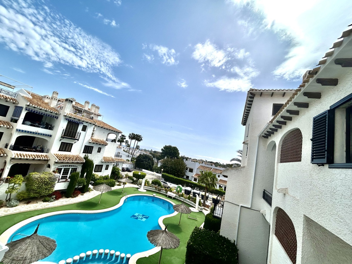 For sale - 2 Bedroom 1 Bathroom Apartment in Cabo Roig  - Cabo Roig  - Alicante