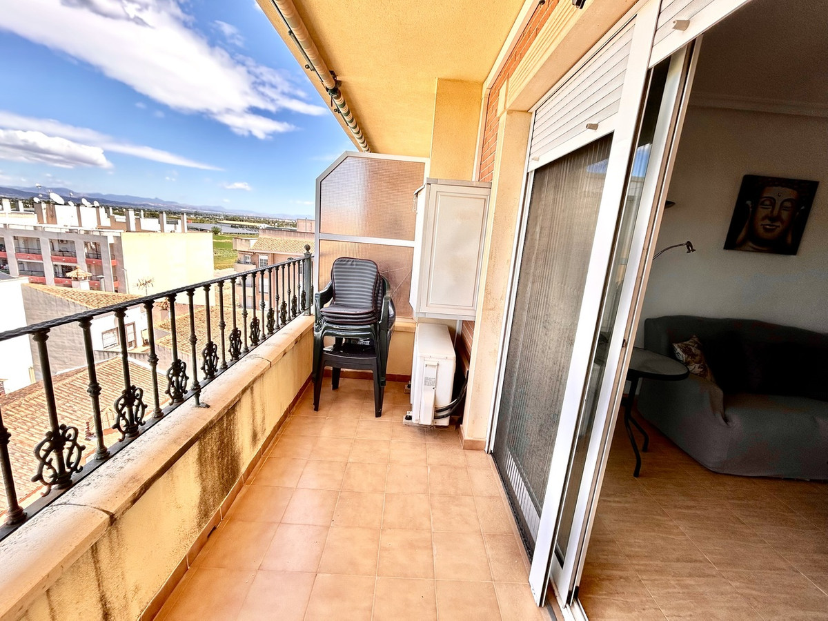 For sale - 4 Bedroom 2 Bathroom Apartment - Top Floor Apartment in Almoradi - Almoradi Centro  - Alicante