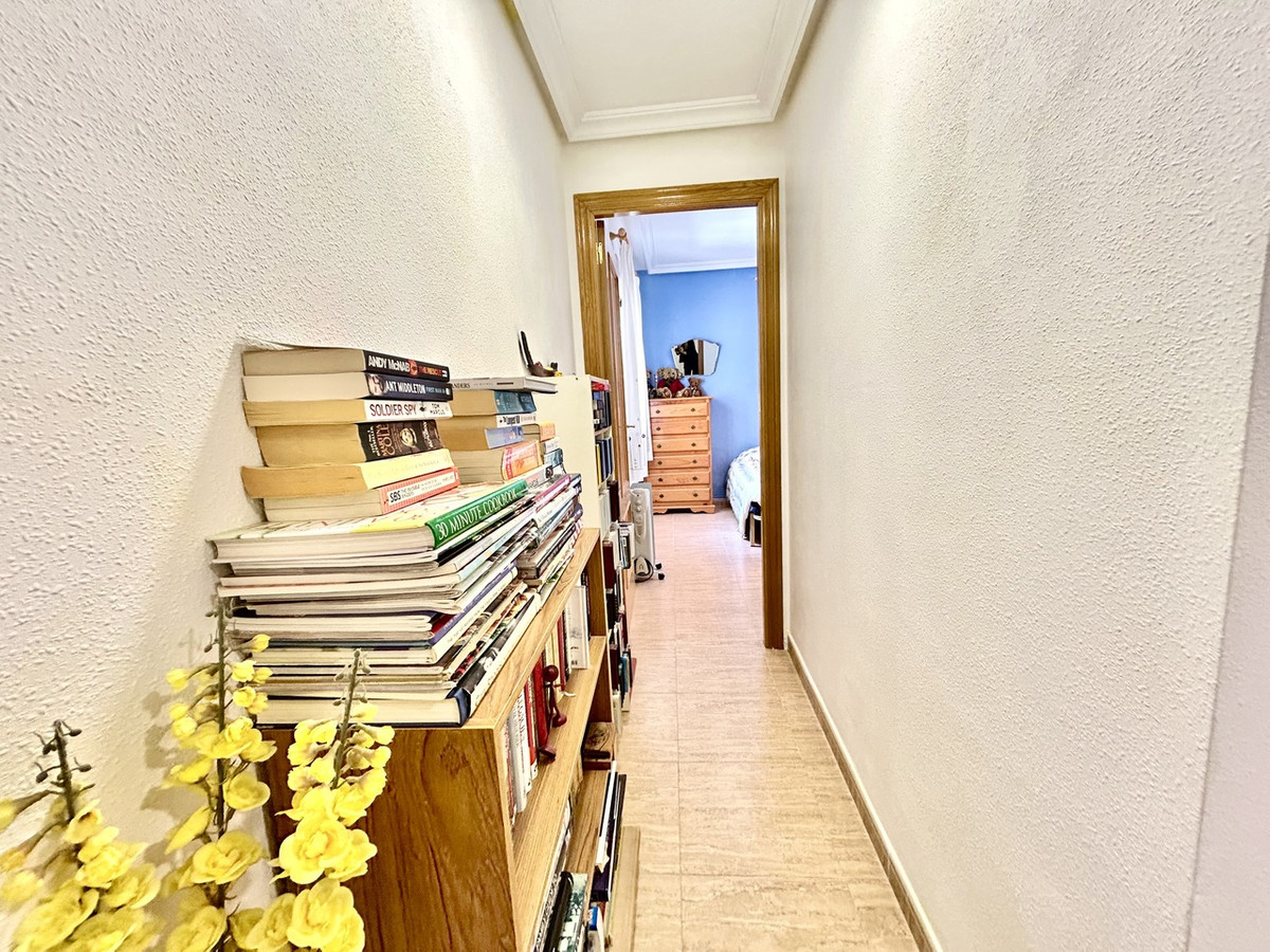 For sale - 4 Bedroom 2 Bathroom Apartment - Top Floor Apartment in Almoradi - Almoradi Centro  - Alicante