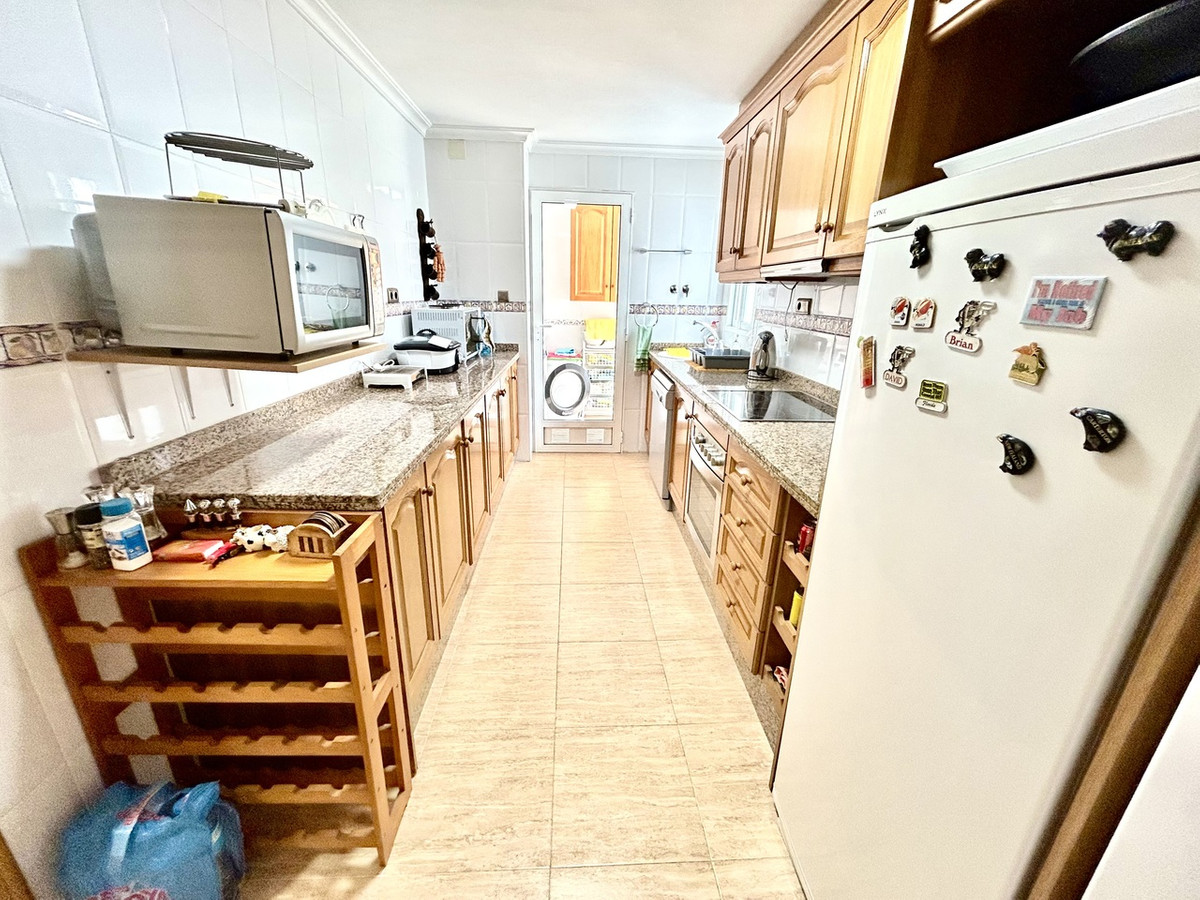 For sale - 4 Bedroom 2 Bathroom Apartment - Top Floor Apartment in Almoradi - Almoradi Centro  - Alicante