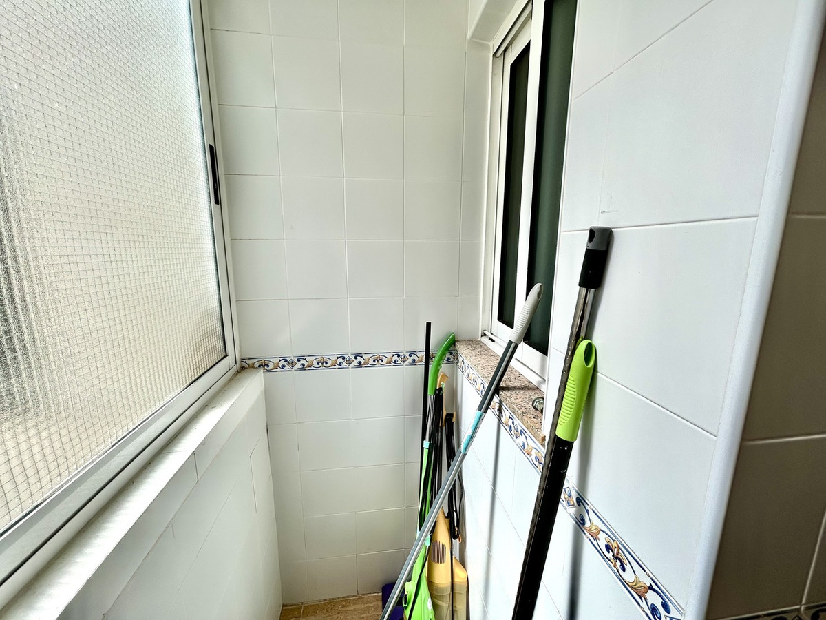 For sale - 4 Bedroom 2 Bathroom Apartment - Top Floor Apartment in Almoradi - Almoradi Centro  - Alicante