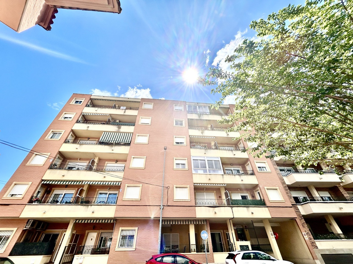 For sale - 4 Bedroom 2 Bathroom Apartment - Top Floor Apartment in Almoradi - Almoradi Centro  - Alicante