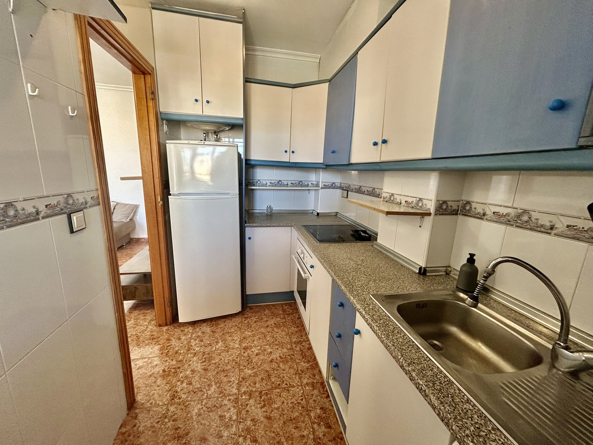 For sale - 2 Bedroom 1 Bathroom Top Floor Apartment in Los Altos  - Los Altos  - Alicante