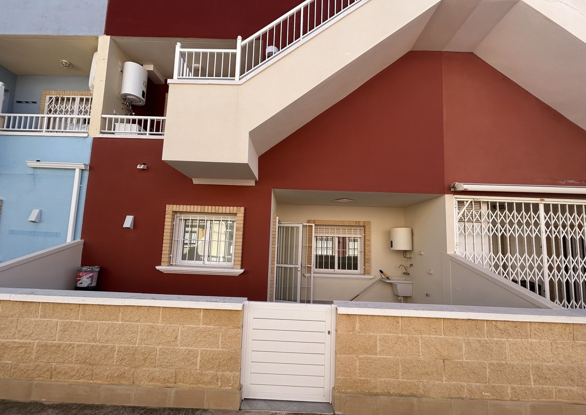 For sale - 2 Bedroom 1 Bathroom Apartment - Ground Floor Apartment in Pilar de la Horadada - Pilar de la Horadada Centro  - Alicante