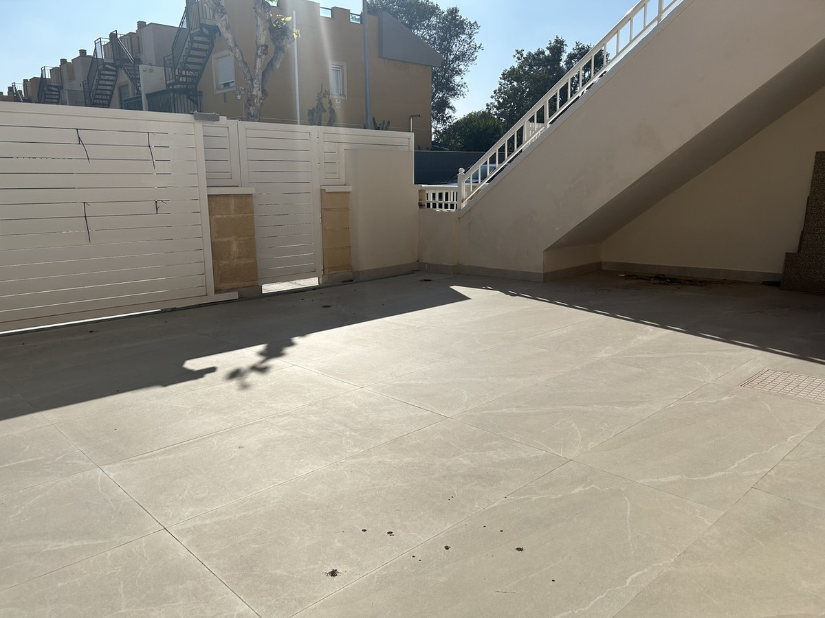 For sale - 2 Bedroom 1 Bathroom Apartment - Ground Floor Apartment in Pilar de la Horadada - Pilar de la Horadada Centro  - Alicante