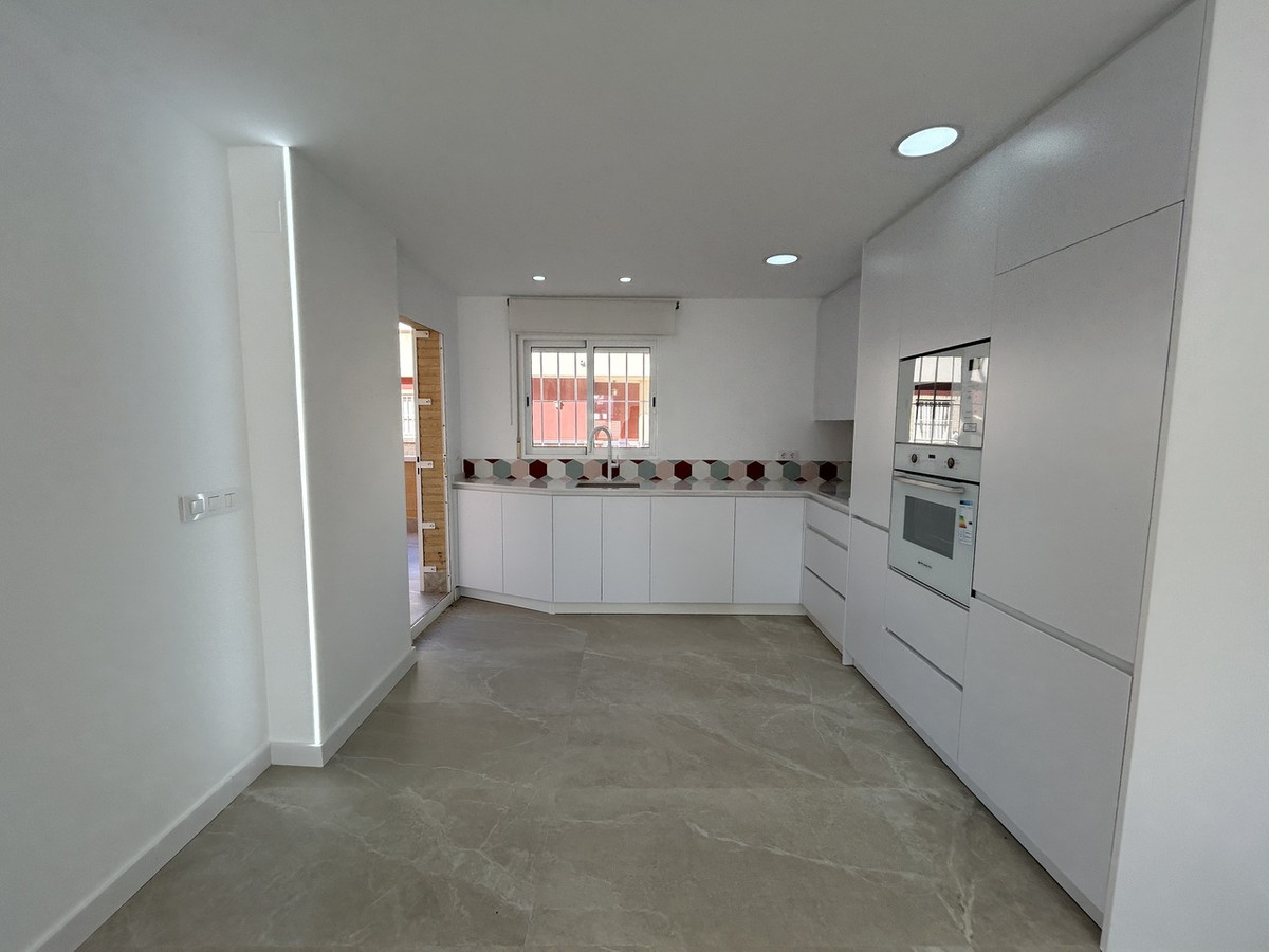 For sale - 2 Bedroom 1 Bathroom Apartment - Ground Floor Apartment in Pilar de la Horadada - Pilar de la Horadada Centro  - Alicante