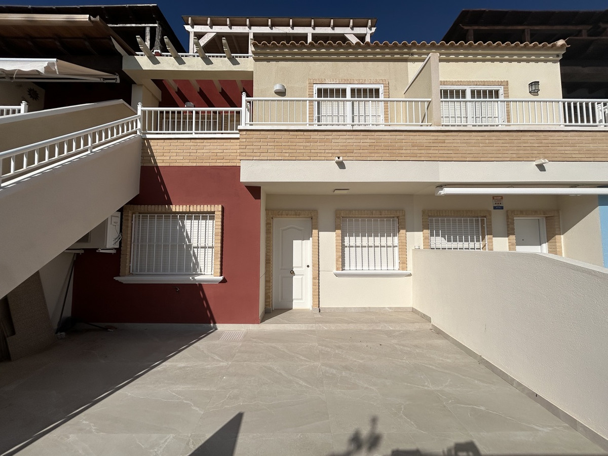 For sale - 2 Bedroom 1 Bathroom Apartment - Ground Floor Apartment in Pilar de la Horadada - Pilar de la Horadada Centro  - Alicante
