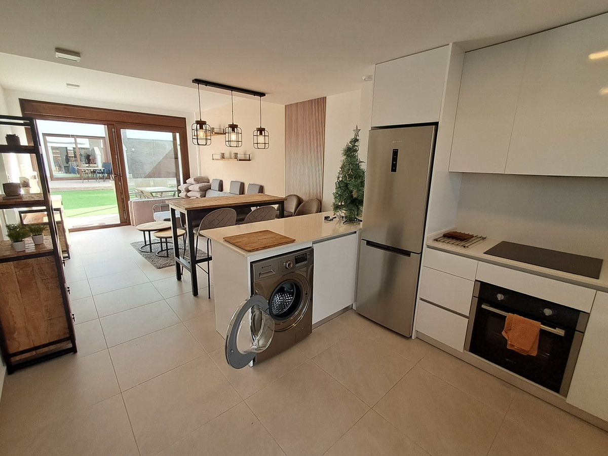 For sale - 2 Bedroom 2 Bathroom Apartment - Ground Floor Apartment in San Pedro del Pinatar - San Pedro del Pinatar Centro  - Murcia