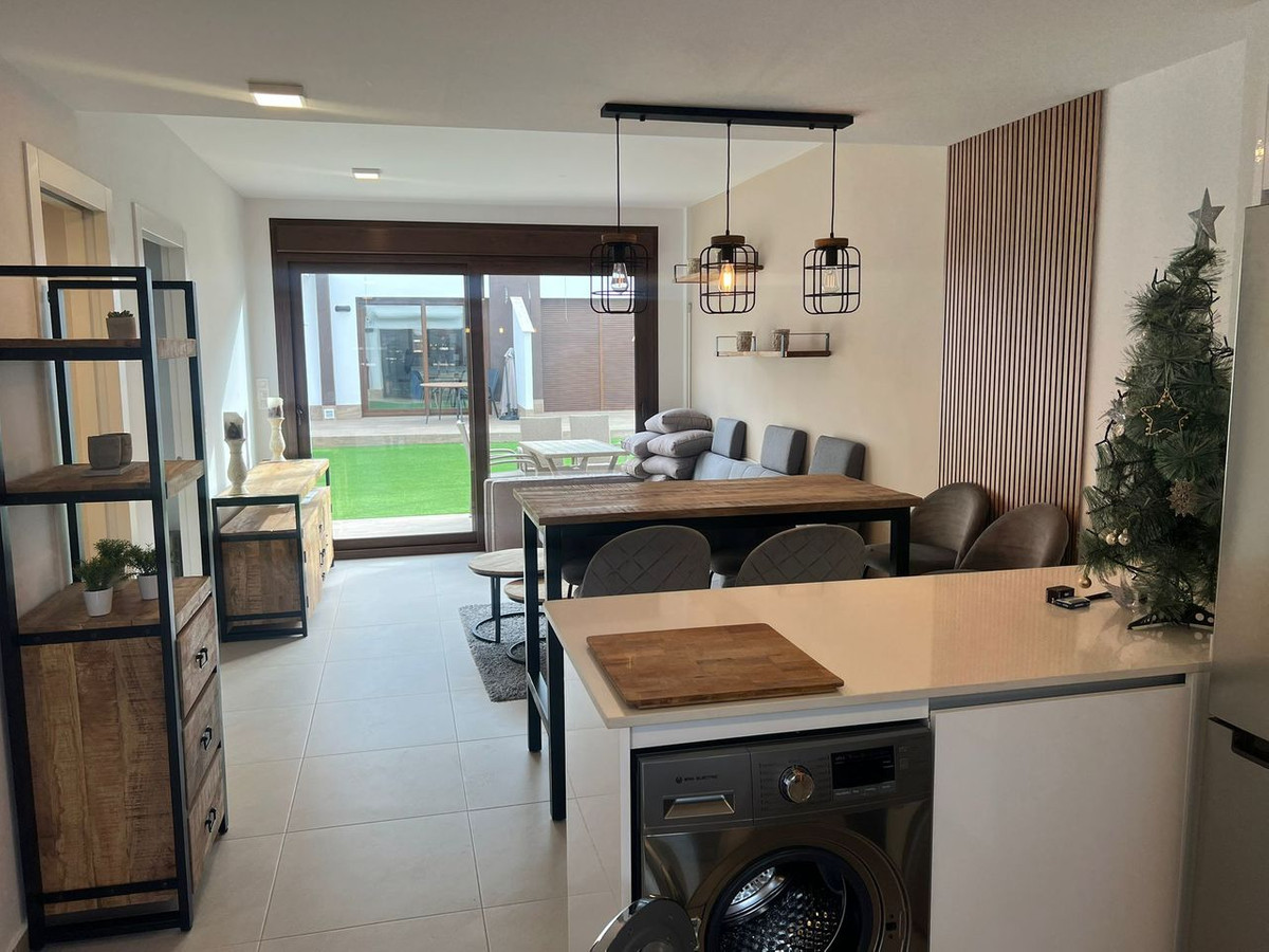 For sale - 2 Bedroom 2 Bathroom Apartment - Ground Floor Apartment in San Pedro del Pinatar - San Pedro del Pinatar Centro  - Murcia