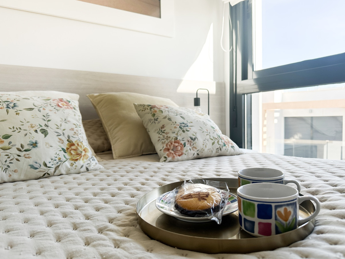 For sale - 2 Bedroom 2 Bathroom Apartment - Top Floor Apartment in Orihuela - Villamartin  - Alicante