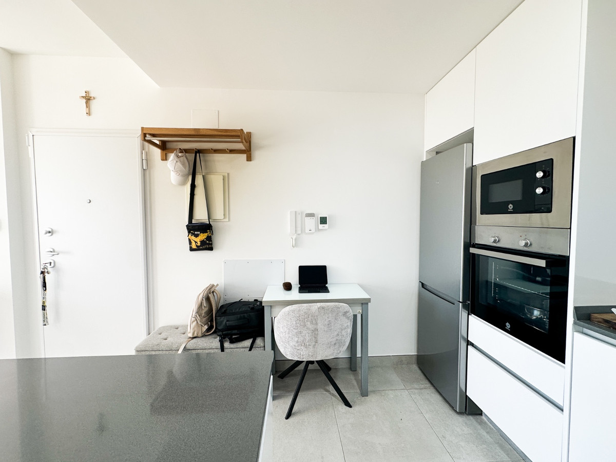 For sale - 2 Bedroom 2 Bathroom Apartment - Top Floor Apartment in Orihuela - Villamartin  - Alicante