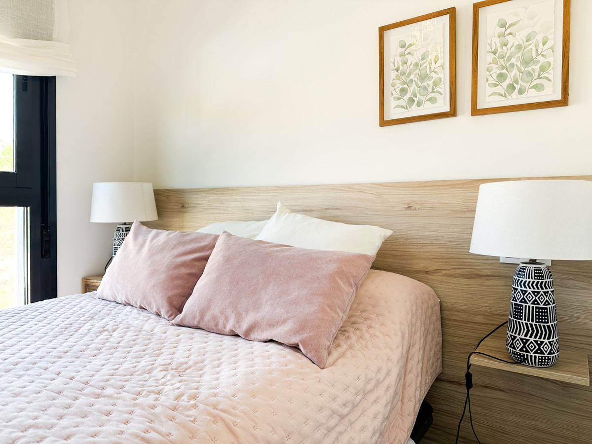For sale - 2 Bedroom 2 Bathroom Apartment - Top Floor Apartment in Orihuela - Villamartin  - Alicante