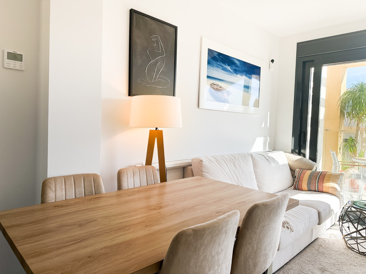 For sale - 2 Bedroom 2 Bathroom Apartment - Top Floor Apartment in Orihuela - Villamartin  - Alicante