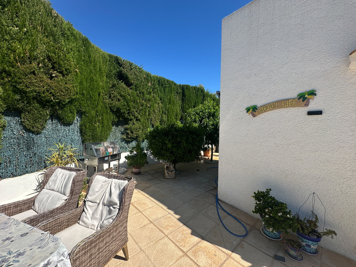 For sale - 2 Bedroom 2 Bathroom House - Townhouse in Torrevieja - Torrevieja Centro  - Alicante