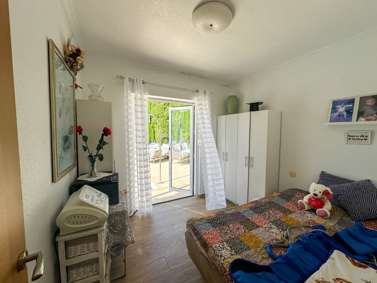For sale - 2 Bedroom 2 Bathroom House - Townhouse in Torrevieja - Torrevieja Centro  - Alicante
