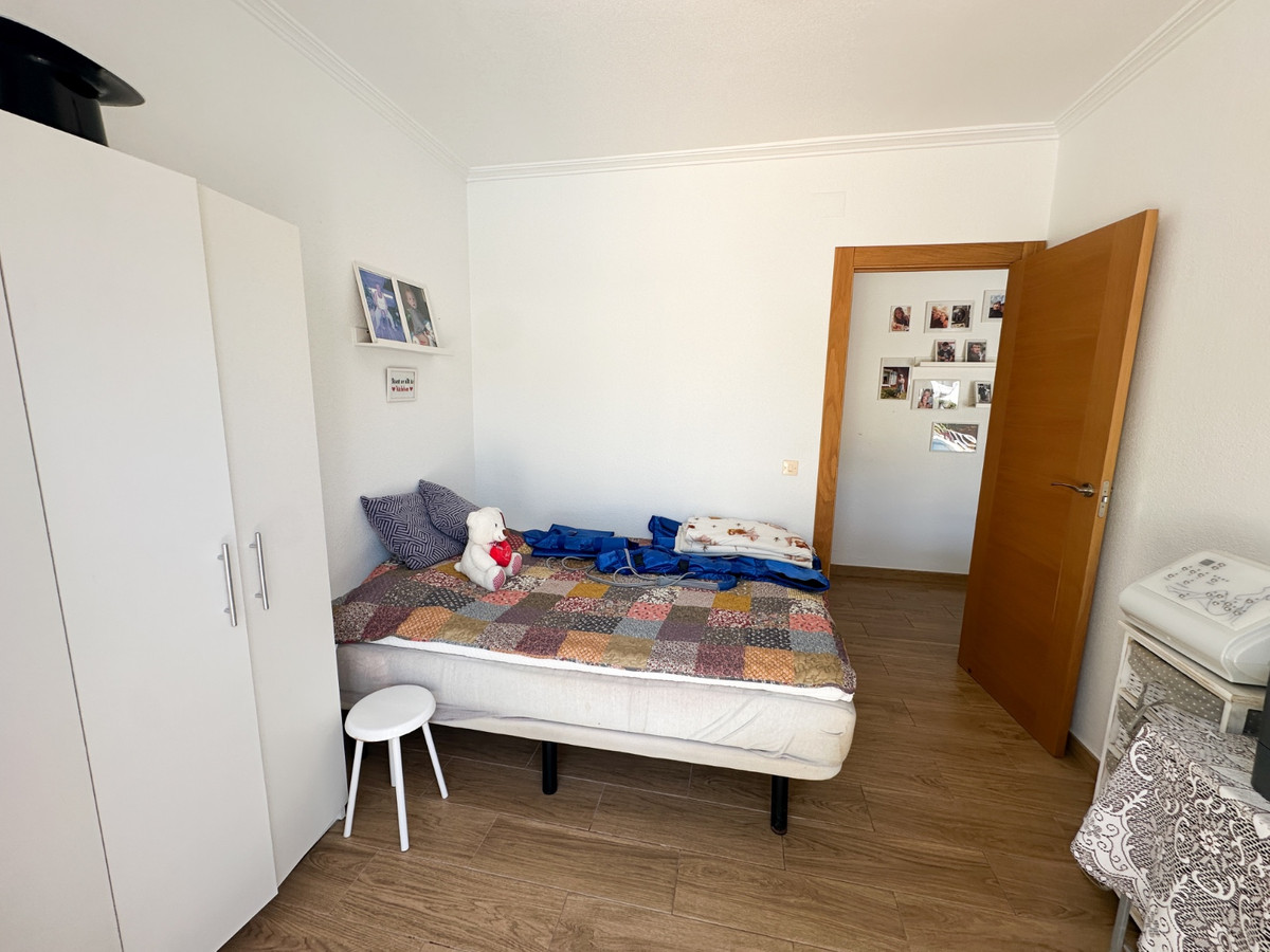 For sale - 2 Bedroom 2 Bathroom House - Townhouse in Torrevieja - Torrevieja Centro  - Alicante